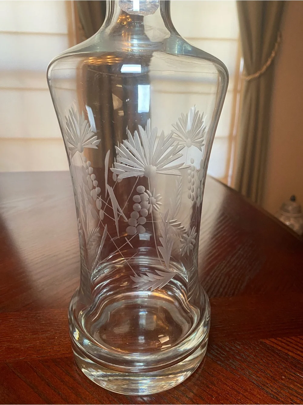 Crystal Etched Glass Decanter with stunning stopper - Clear